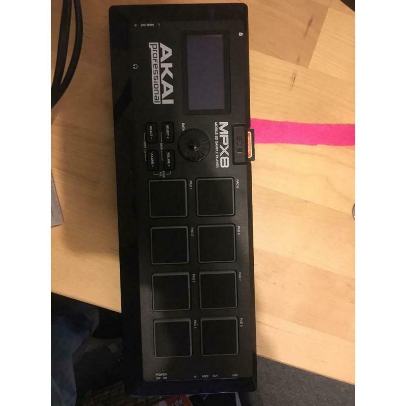 Akai MPX8 stand-alone