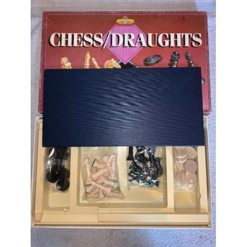 Spears Games Chess and Draughts Set IP1
