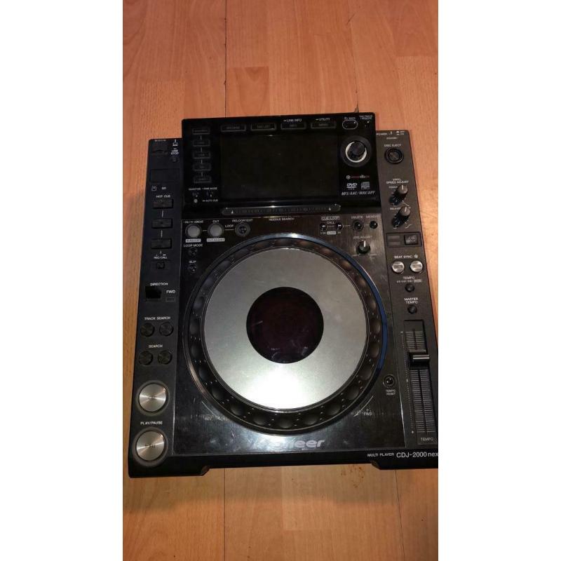 Pioneer CDJ 2000nexus