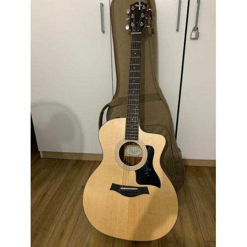 Guitar Taylor 114CE
