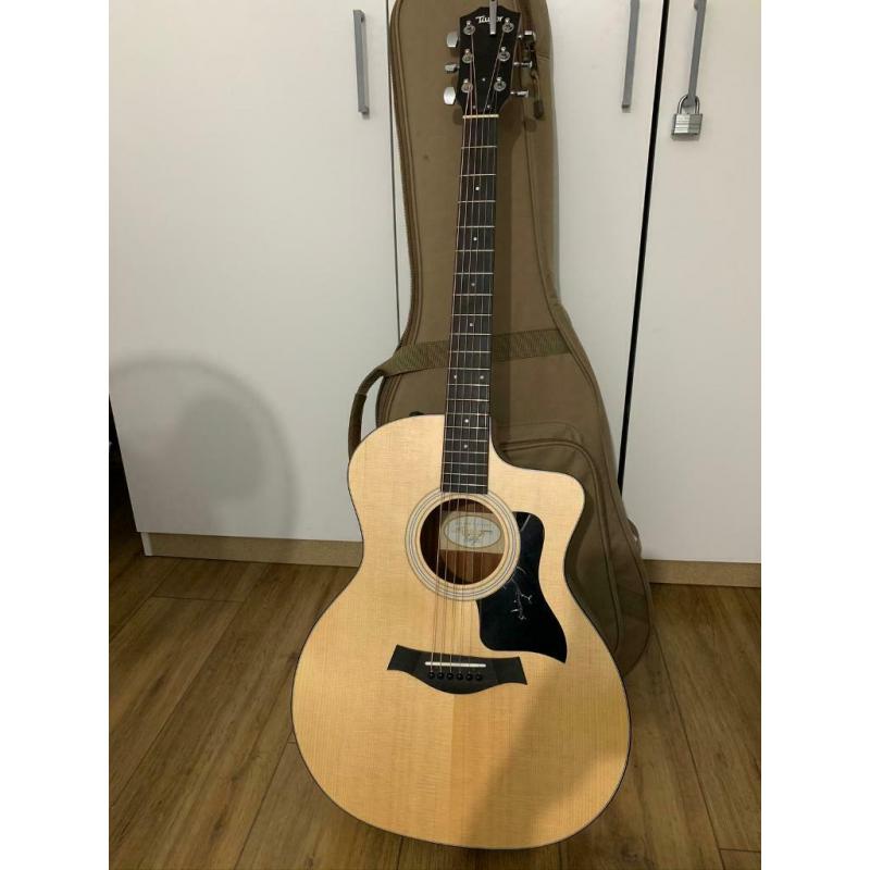 Guitar Taylor 114CE