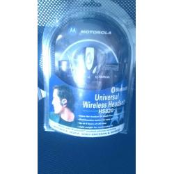 REDUCED MOTOROLA HS820 UNIVERSAL WIRELESS BLUETOOTH HEADSET *NEW* MOBILE PHONE