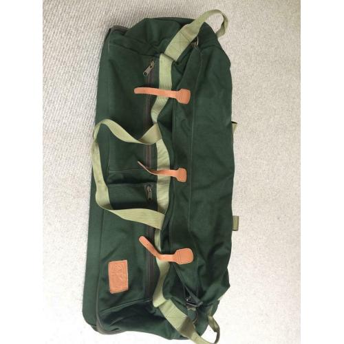 Large travel holdall