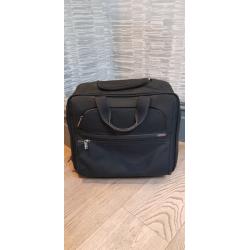 Tumi Travel Case/Bag Sold in Selfridges & Harrods RRP ?680
