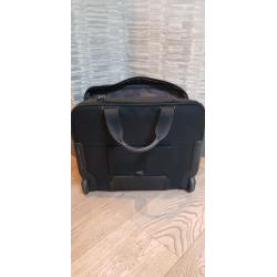 Tumi Travel Case/Bag Sold in Selfridges & Harrods RRP ?680