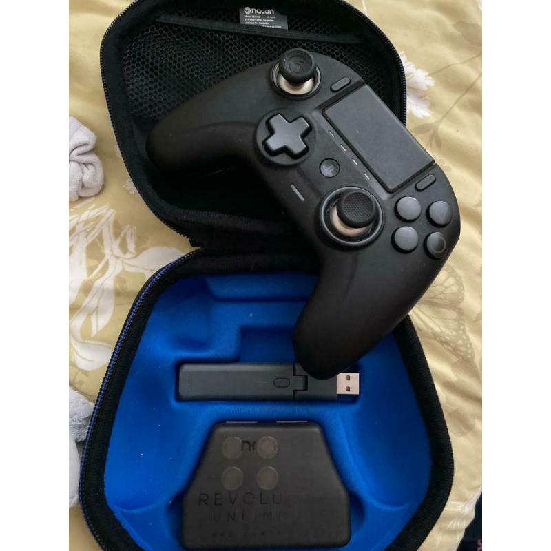 PS4 Nacon elite controller with case and charger