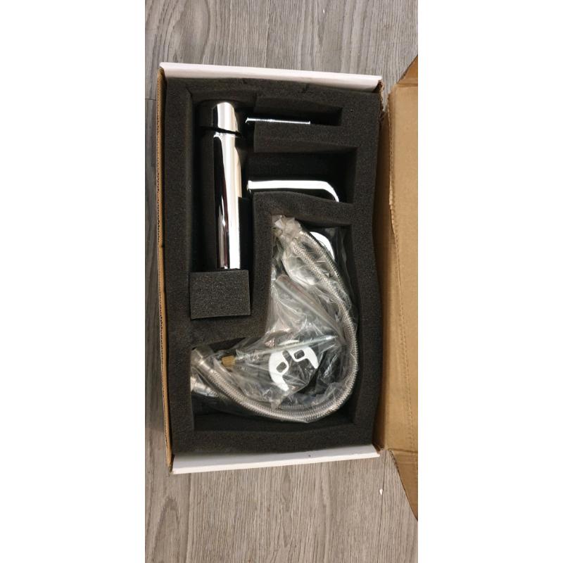 Basin tap