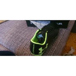 Under armour - Magnetic- ultra light Football boots size UK 6.5