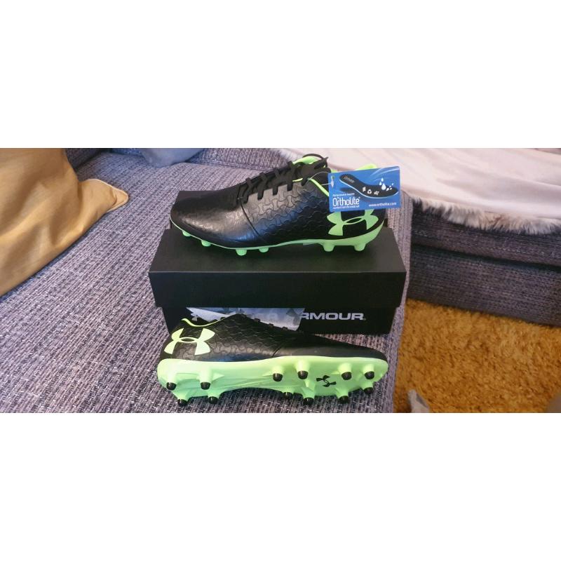 Under armour - Magnetic- ultra light Football boots size UK 6.5