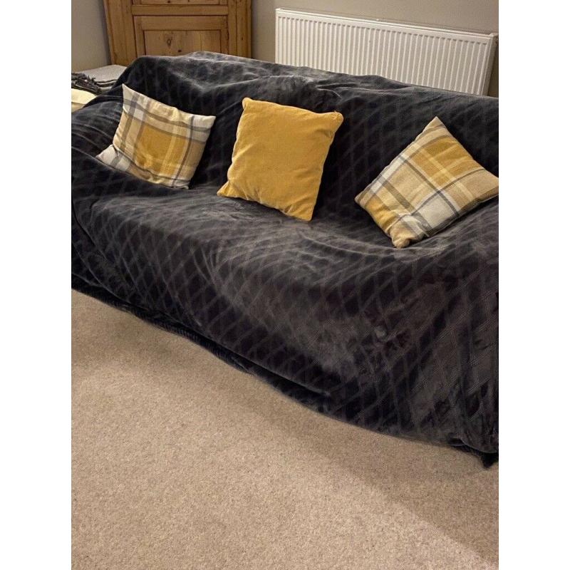 Large steel grey throw /bedspread /Sherpa blanket 90x95inches