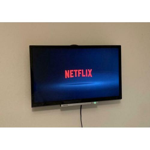 24" Toshiba Smart TV