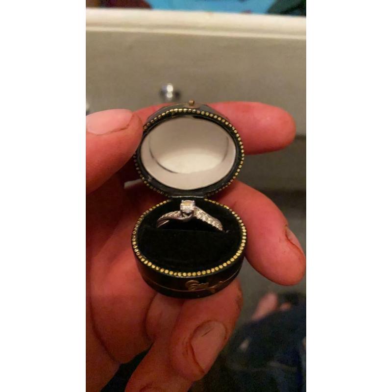 Diamond platinum engagement ring