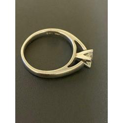 Diamond solitaire ring