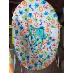 Vibrating Baby bouncer