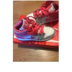 Nike air Jordan?s Uk 2 brand new
