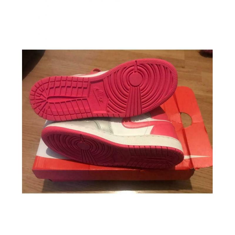 Nike air Jordan?s Uk 2 brand new