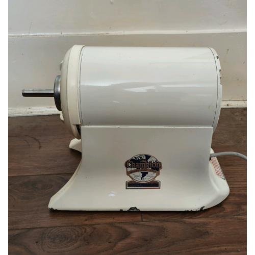 World's Finest Champion Juicer Heavy Duty Juice Extractor