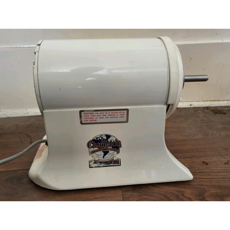 World's Finest Champion Juicer Heavy Duty Juice Extractor