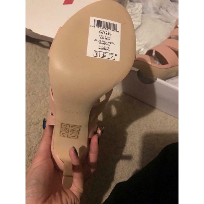 Aldo nude heel