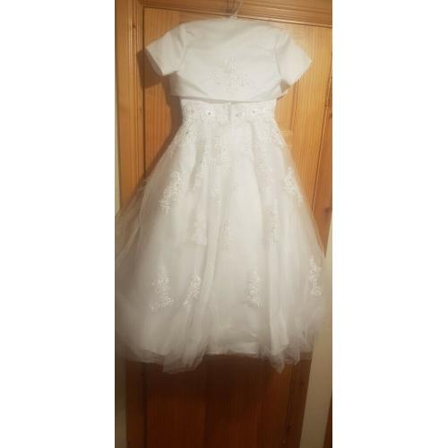 Gabys white floral lace communion/flower girl dress, with matching veil and bag