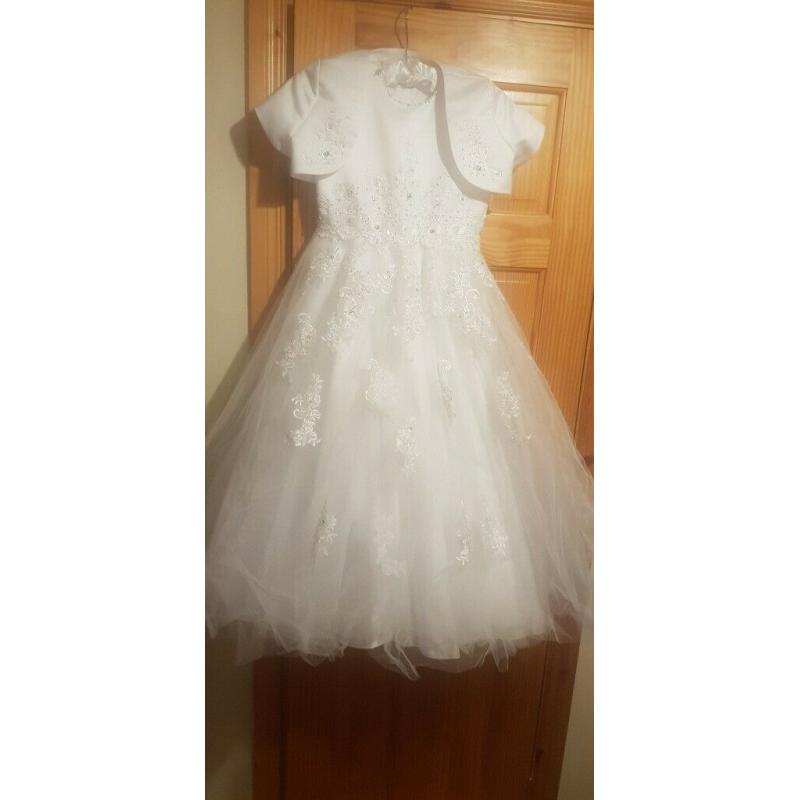 Gabys white floral lace communion/flower girl dress, with matching veil and bag