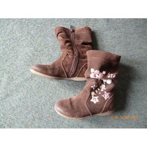 3 pairs girls boots and shoes size 7