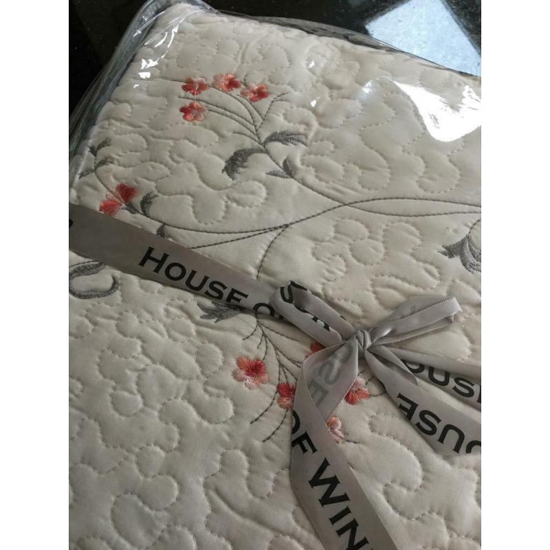 House of Windsor bedspread