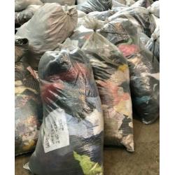 FREE CLOTHES TO GIVE AWAY!!